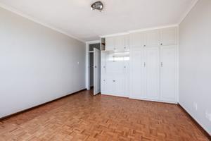 To Let 3 Bedroom Property for Rent in Sea Point Western Cape